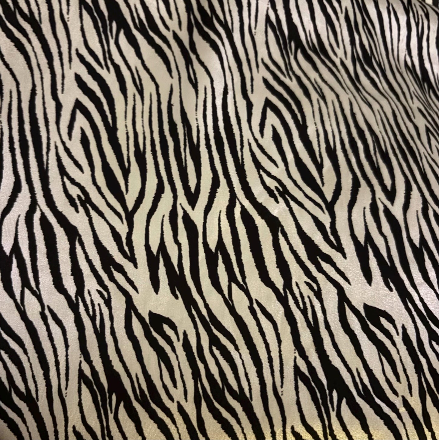 Handmade V-shaped pillowcase with various stylish prints, made of 100% polyester for a satin feel, designed to protect hair and enhance comfort while sleeping.