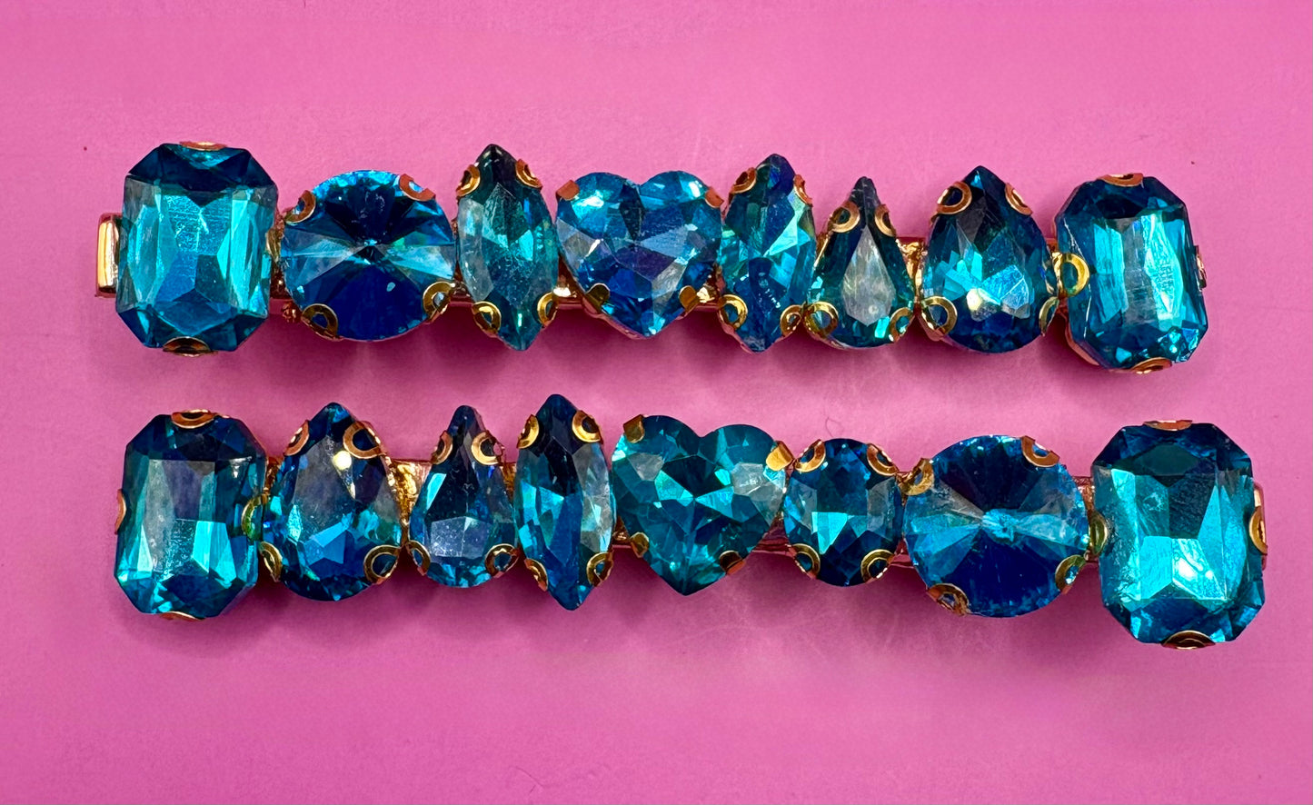 Elegant large gemstone hair slide, perfect for adding a touch of glamour to any hairstyle, ideal for special occasions or everyday fashion.