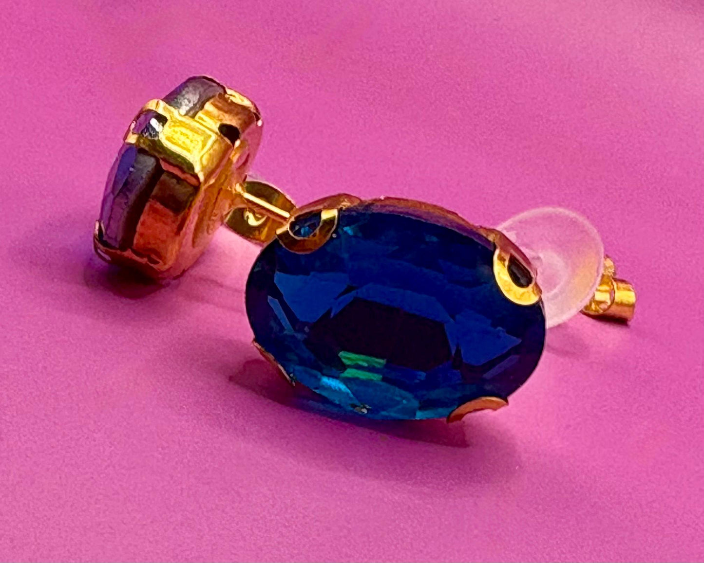 Beautiful elegant blue gemstone earrings in gold, featuring a sophisticated design perfect for weddings, formal events, or enhancing everyday style with a touch of glamour.