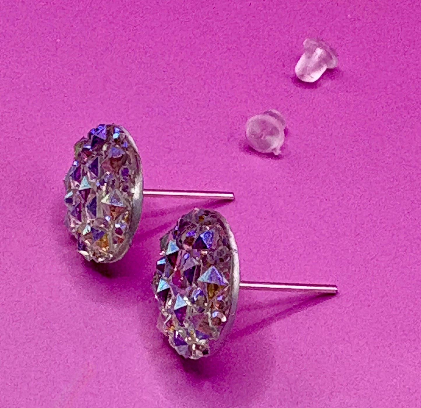 Dazzling silver Stud Earrings: Sparkling Round Crystal Design, Vibrant Color, Elegant Fashion Statement for Any Occasion, Perfect Gift Idea