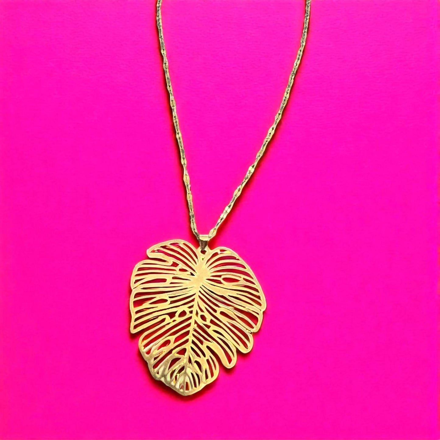 Stylish Gold Monstera Leaf Necklace – 38cm Chain with 5cm Extender