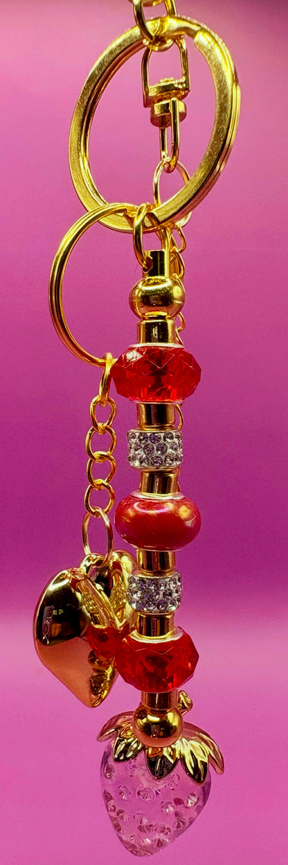 Charming Beaded Keyring Keychain with Heart Pendant - Colorful Accessory for Keys and Bags - Ideal Gift for Loved Ones