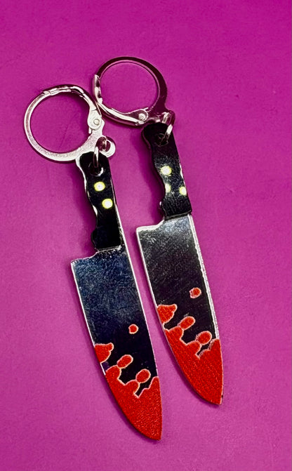 Spooky Halloween Earrings Featuring Realistic Fake Knives and Axes with Blood Detail - Scary Horror Accessories Inspired by Thriller Movies - Perfect for Halloween Costumes and Decorations