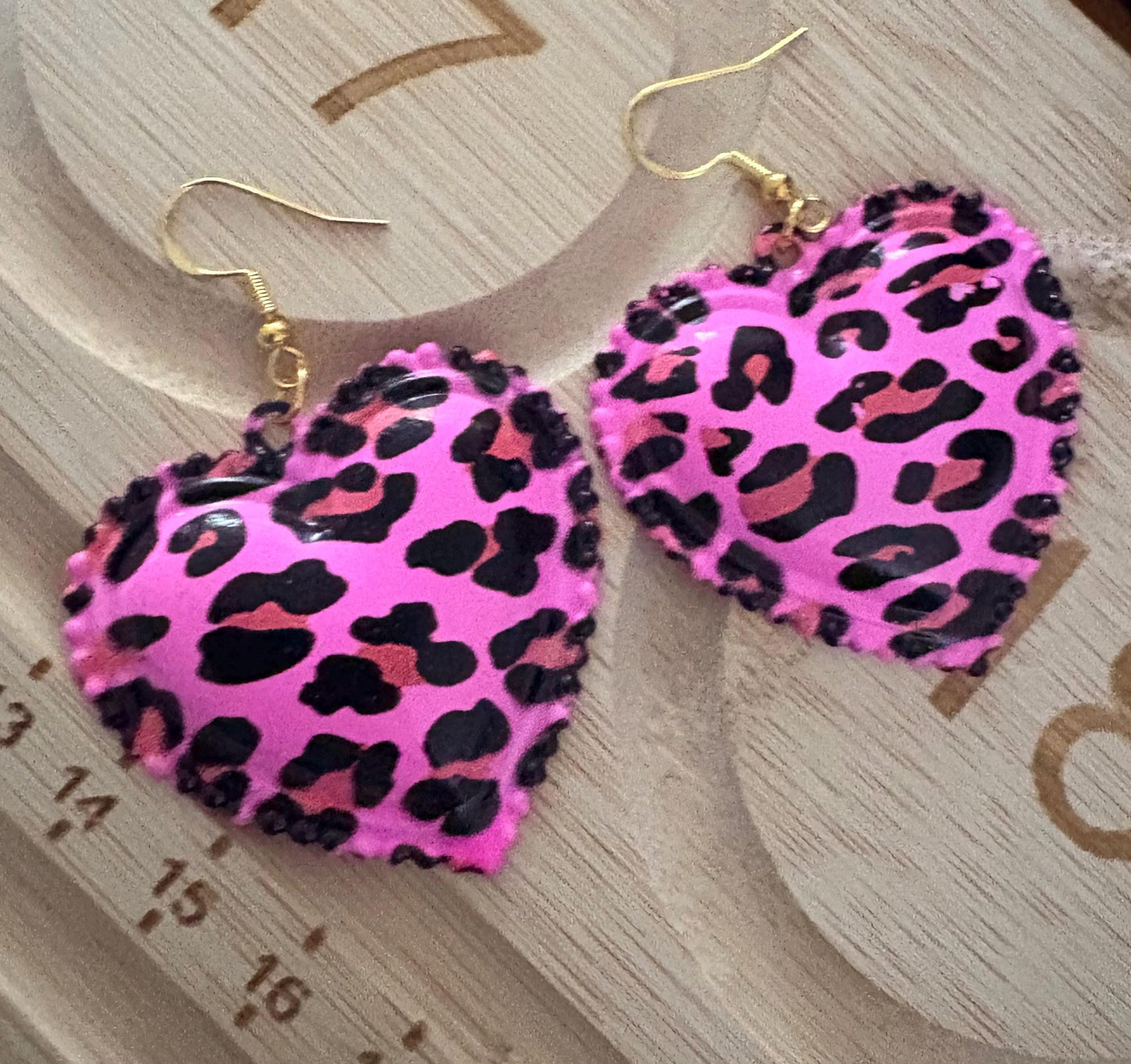 Heart pendant leopard print pink drop dangly earrings with gold. Large heart leopard dangly unique handmade earrings drop length 5cm