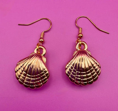 Seashell gold look earrings