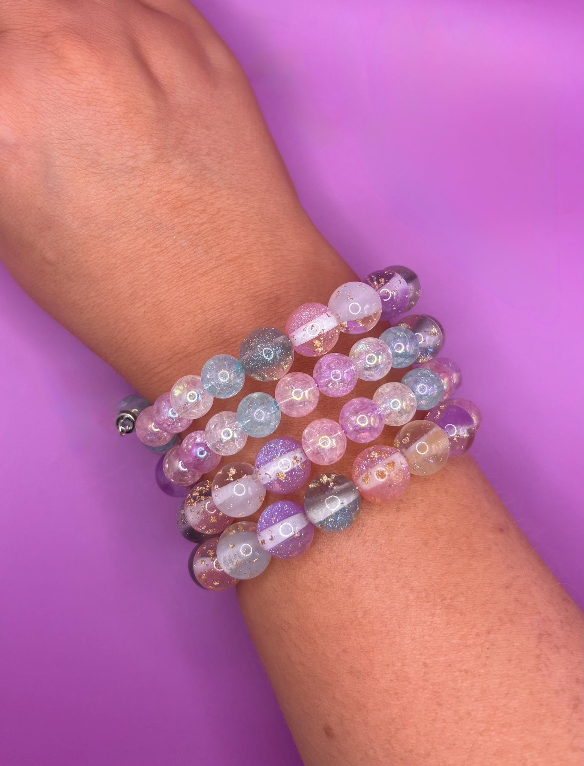 Pastel Glitter Resin Bead Bracelet – Handmade Stretch Bracelet with Gold Foil, Aesthetic Jewellery