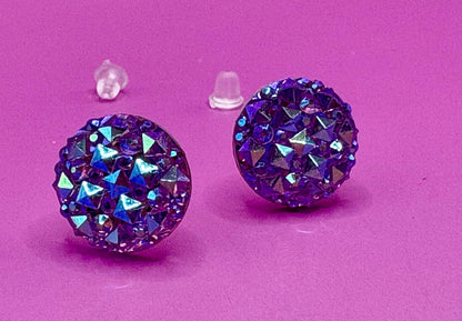 Dazzling purple Stud Earrings: Sparkling Round Crystal Design, Vibrant Color, Perfect Gift Idea