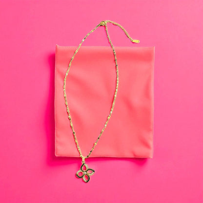 Elegant Gold Flower Pendant Necklace – Adjustable 38cm Chain with Extender