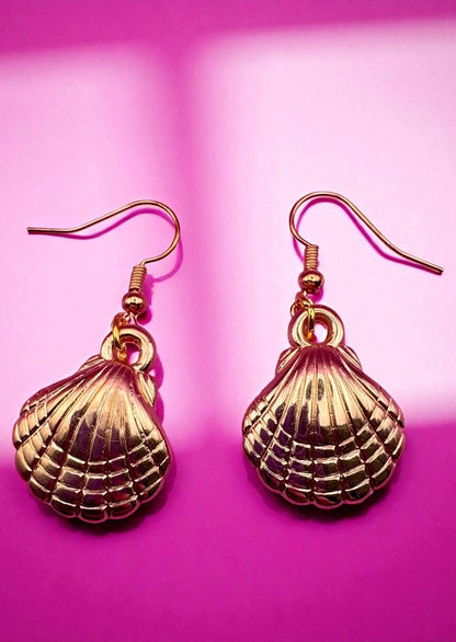 Seashell gold look earrings