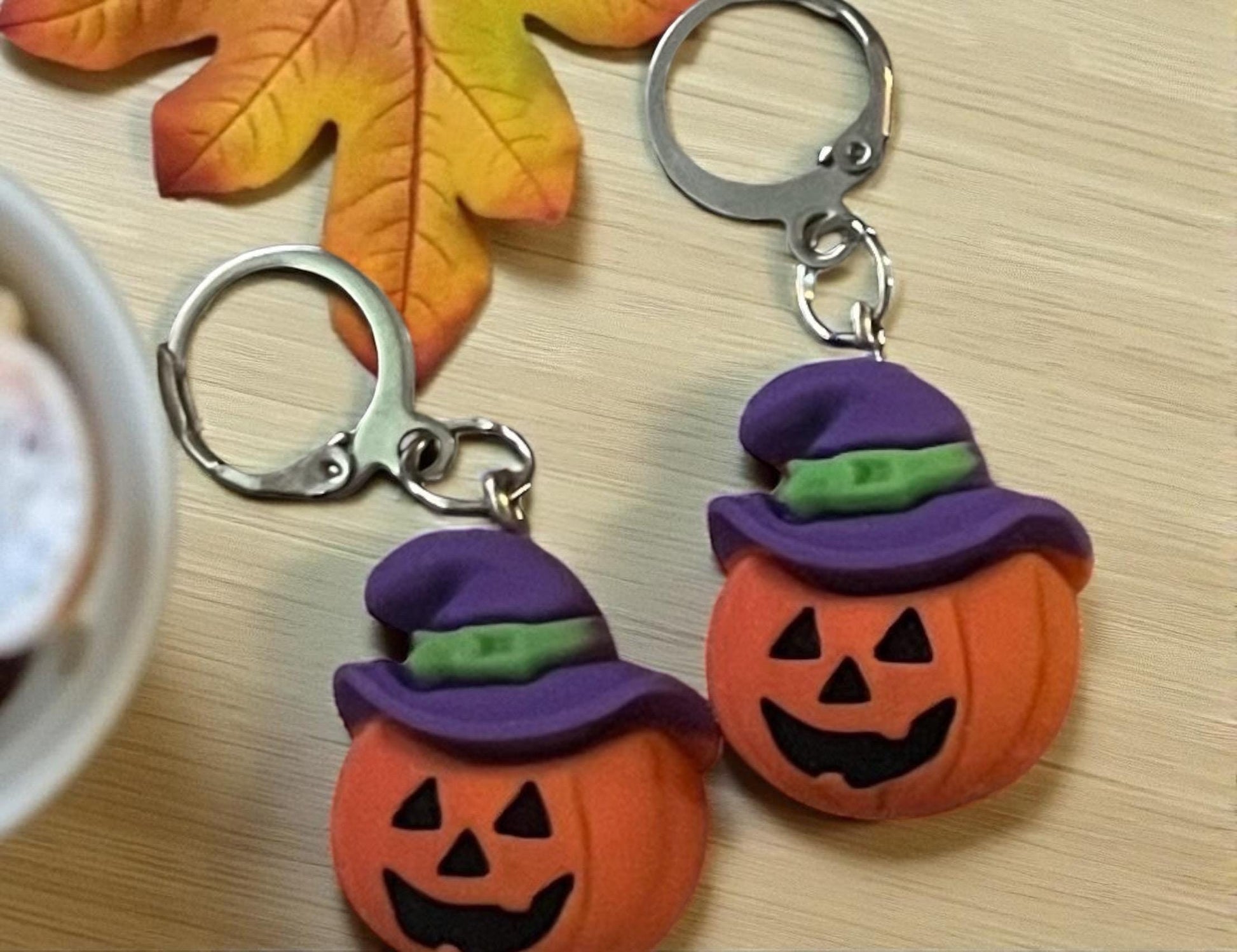Halloween dangly drop earrings pumpkin ghost black cat witches hat spooky creepy scary decorations costume accessories