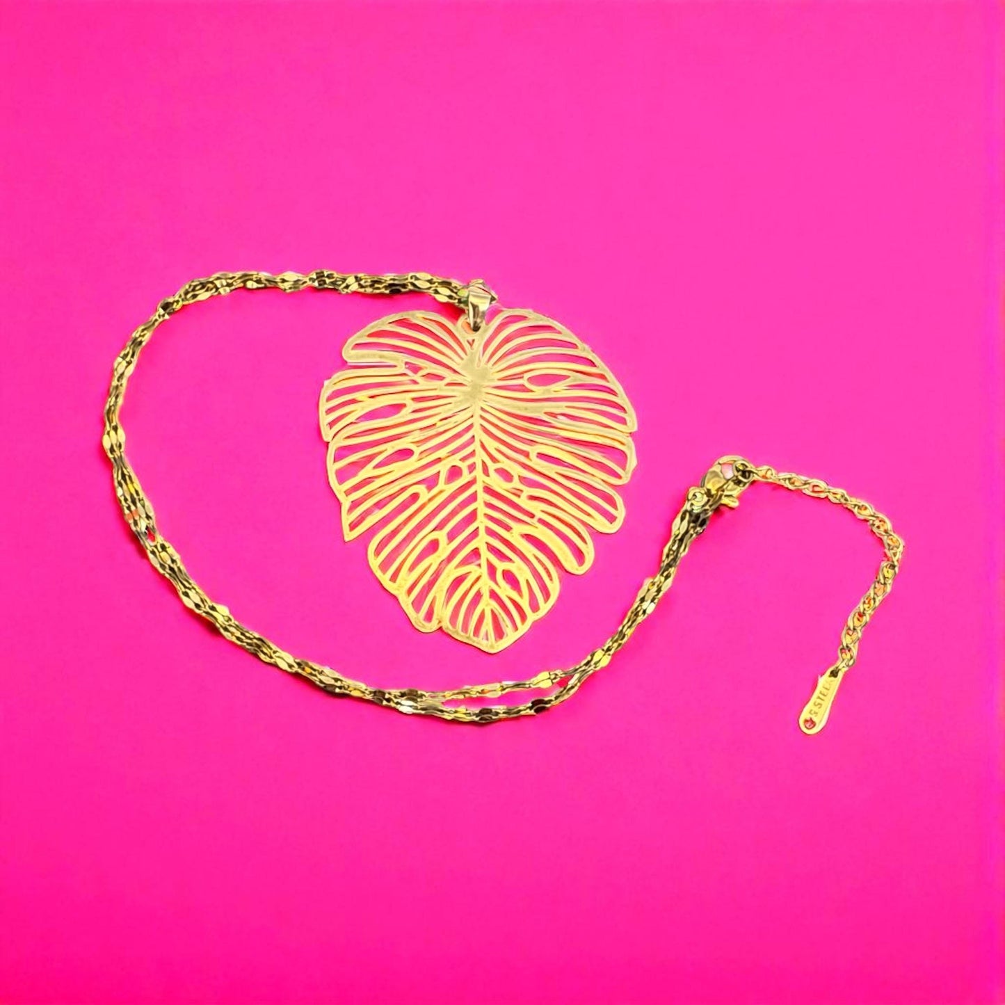 Stylish Gold Monstera Leaf Necklace – 38cm Chain with 5cm Extender