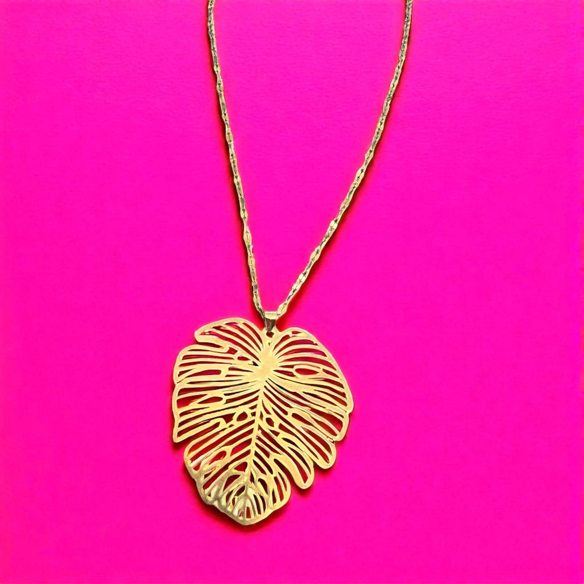 Stylish Gold Monstera Leaf Necklace – 38cm Chain with 5cm Extender