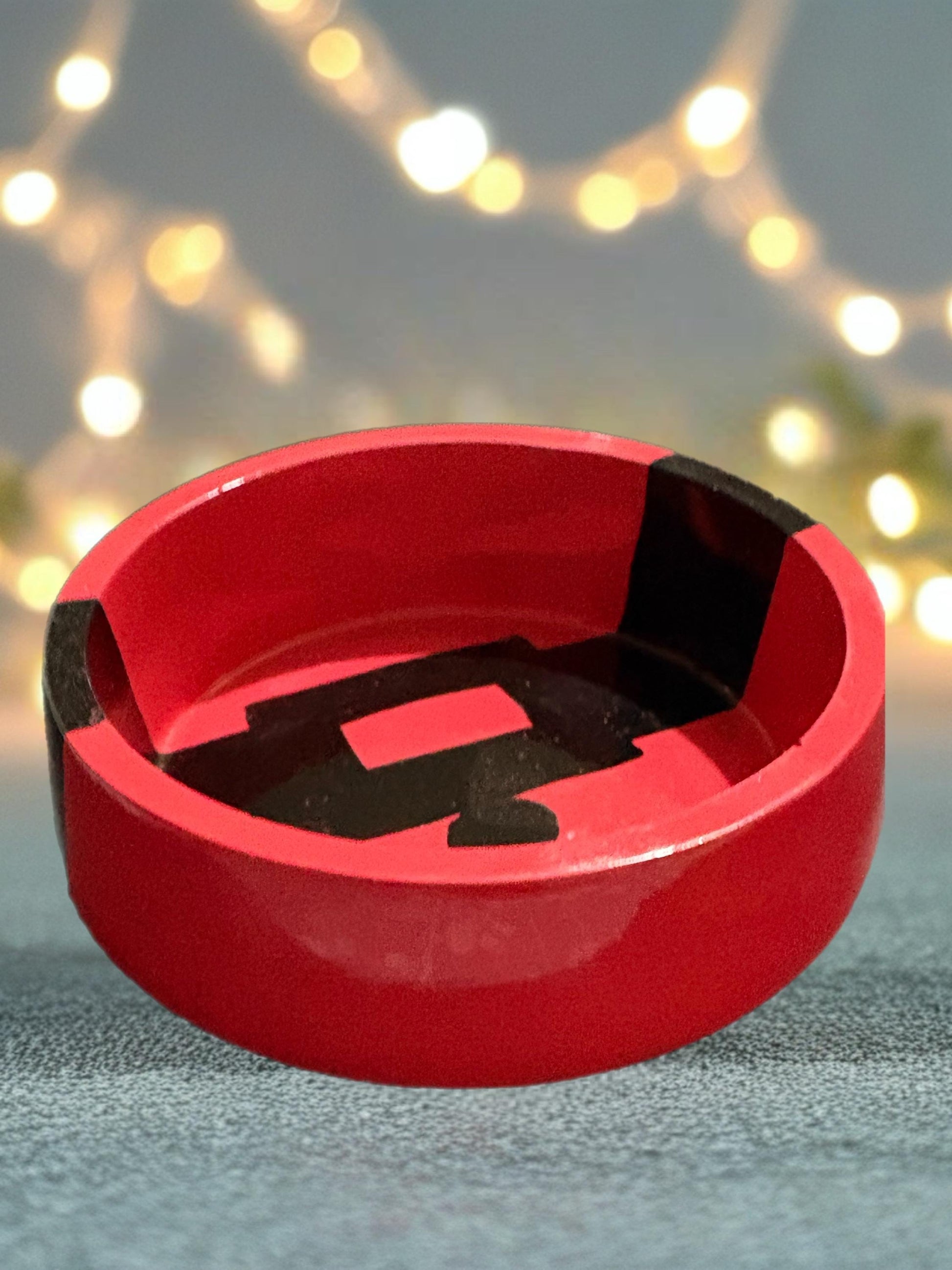 Santa’s Belt Ceramic Christmas Ashtray trinket pot Festive Red Black Santa Suit Ashtray Holiday Gift Christmas Decor Accent