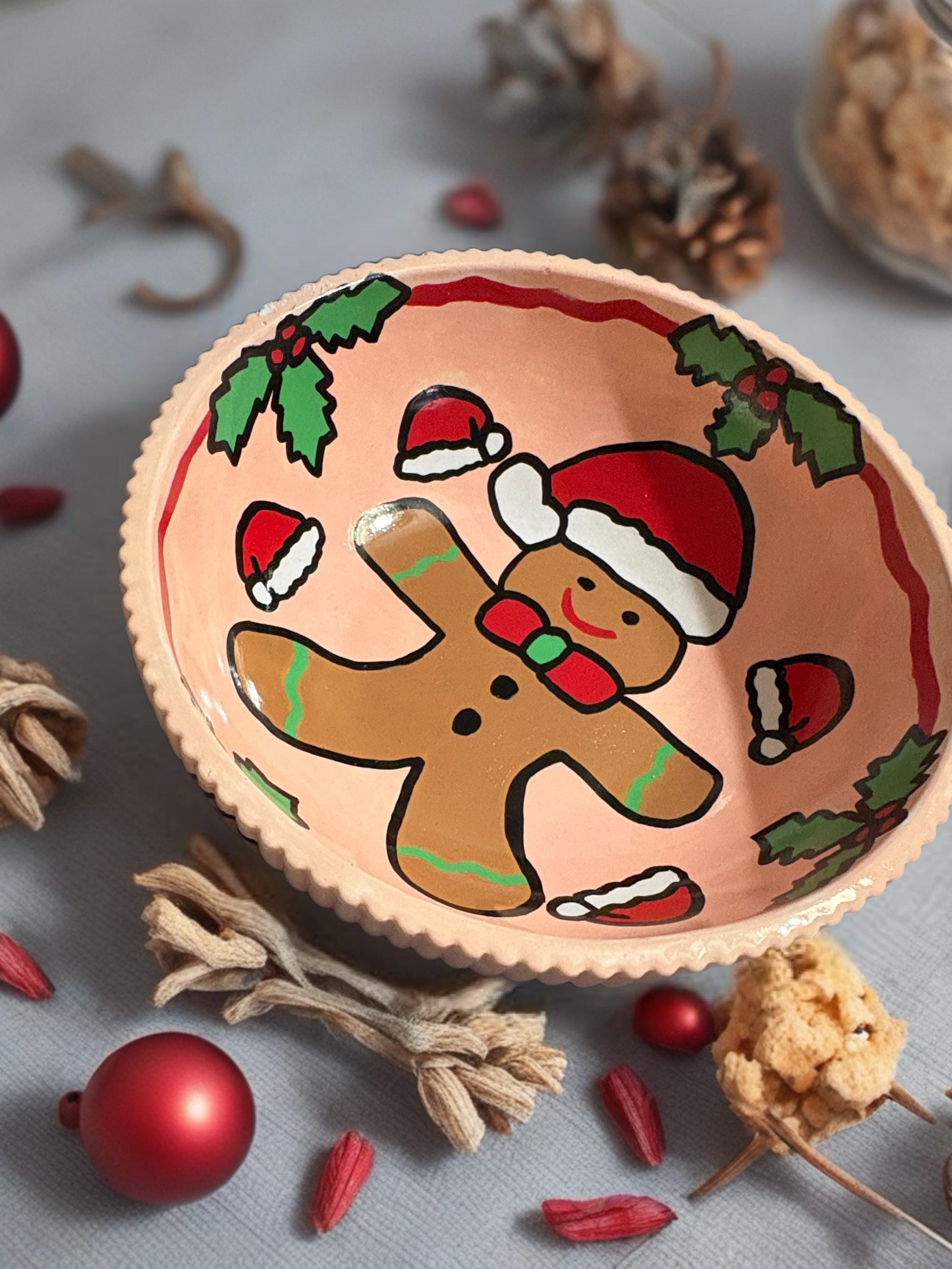 Gingerbread Man Christmas Bowl Hand-Painted Ceramic Holiday Bowl Festive Decorative Dish Christmas Table Decor Holiday Gift