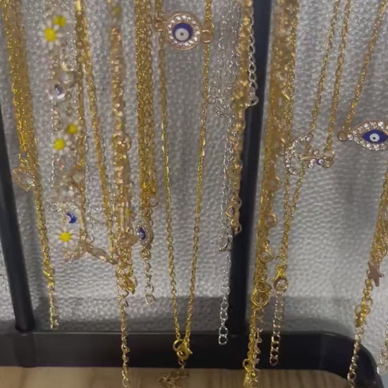 Elegant Gold Leaf Crystal Necklace – 38cm Chain with 5cm Extender