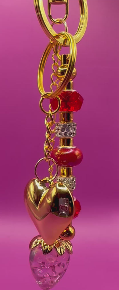 Charming Beaded Keyring Keychain with Heart Pendant - Colorful Accessory for Keys and Bags - Ideal Gift for Loved Ones