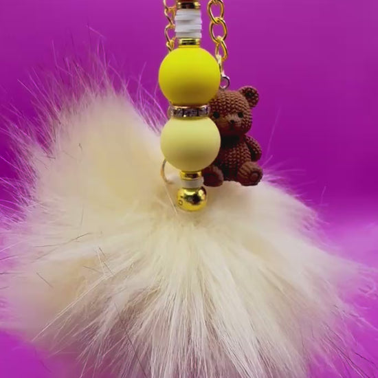 Stylish Beaded Keyring Keychain with Decorative Pendant - Perfect for Personalizing Keys and Bags - Trendy Accessory with teddy bear pendant