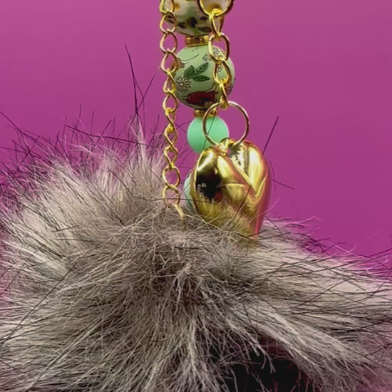 Chic Beaded Keyring Keychain with Pendant - Colorful Accessory for Keys and Bags - Ideal Gift for Trendsetters highland cow beads